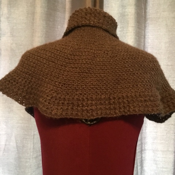 19th century inspired caplet crocheted by myself - new - Picture 3 of 4